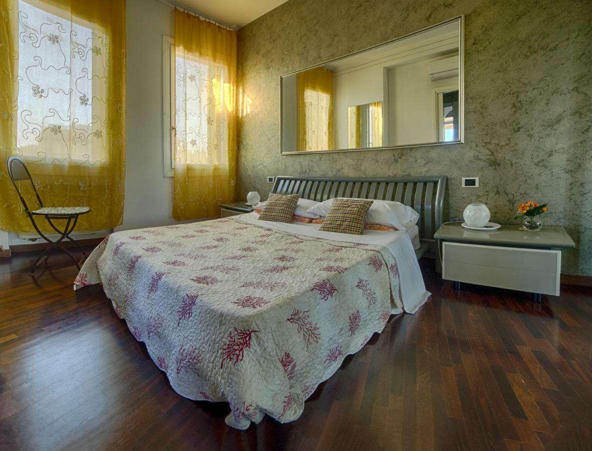 Holiday Treviso Attico Vittoria Exterior foto